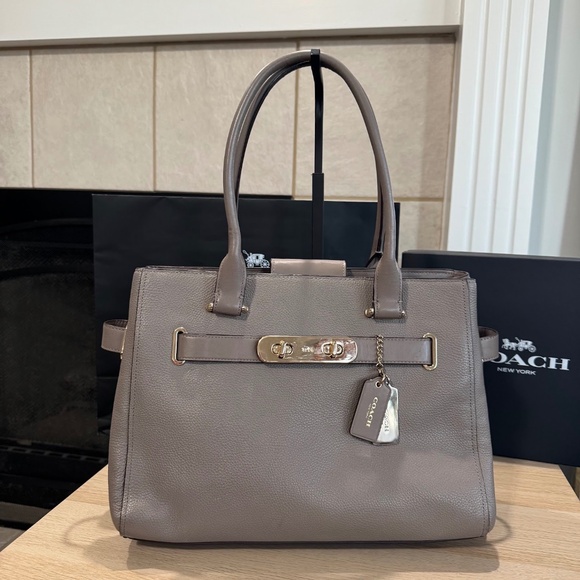 Coach Handbags - Coach Swagger Carryall Pebble Leather Large Shoulder Bag Style 36488